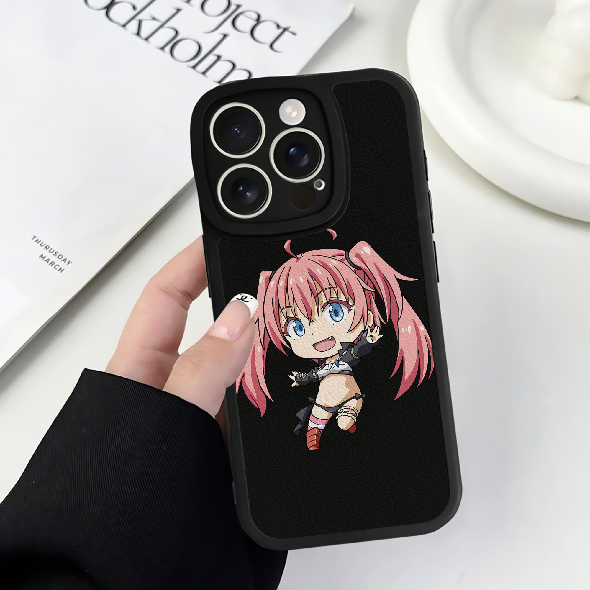 （画像用） 転スラ Regarding Reincarnated to Slime 【iPhone 16シリーズ対応】シリコンスマホケース（レザー調） 材質：シリコン